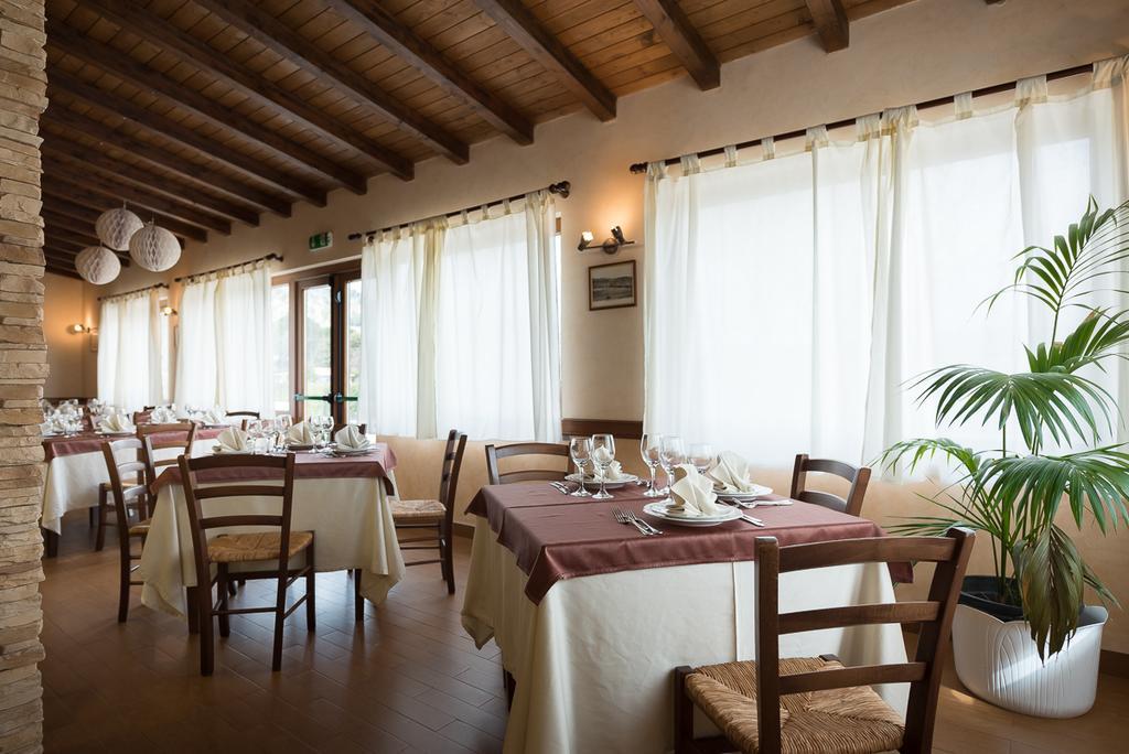 Valle Himara Casa de hóspedes Piana Degli Albanesi Exterior foto